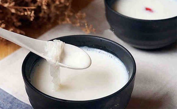牛奶炖燕窝的功效与作用